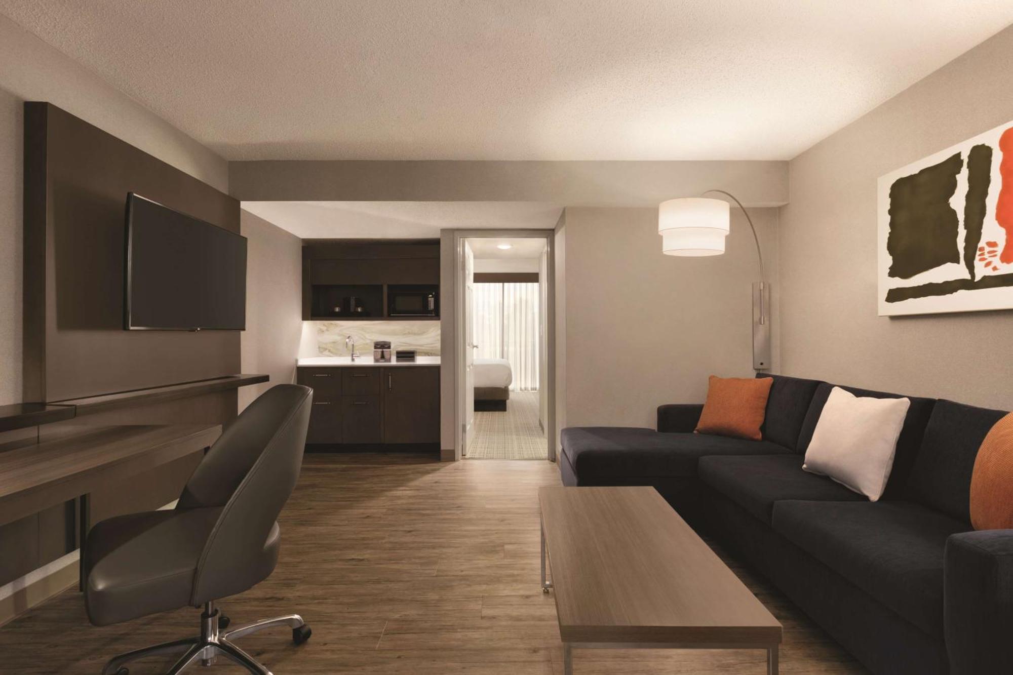 Embassy Suites By Hilton Richmond Dumbarton Εξωτερικό φωτογραφία