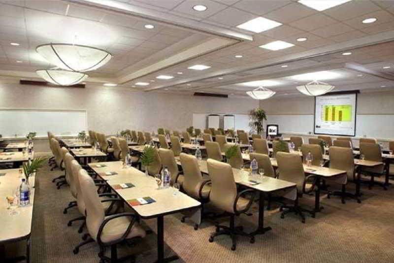 Embassy Suites By Hilton Richmond Dumbarton Ανέσεις φωτογραφία