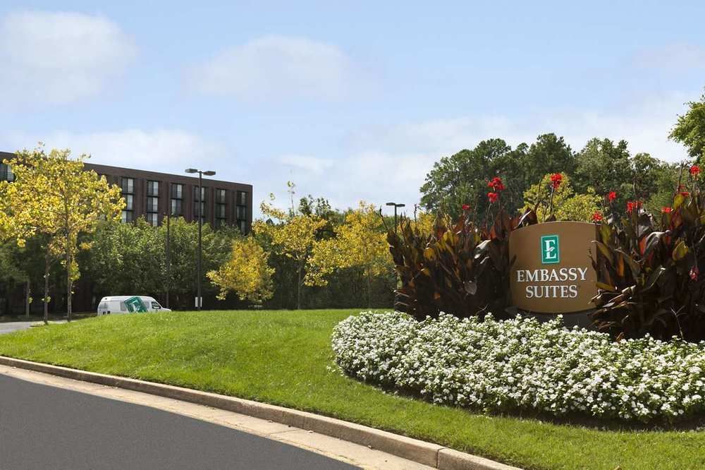 Embassy Suites By Hilton Richmond Dumbarton Εξωτερικό φωτογραφία