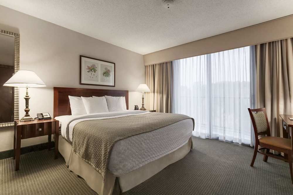 Embassy Suites By Hilton Richmond Dumbarton Εξωτερικό φωτογραφία